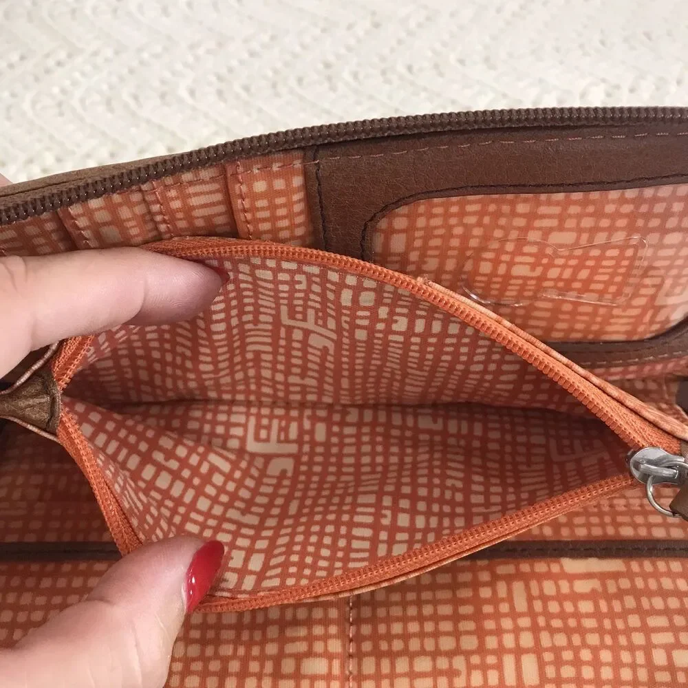 Fossil Wallet Key Per Olive Beige Quilted Nylon Leather Zip Around Clutch